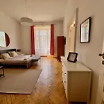 Roller Aparthostel