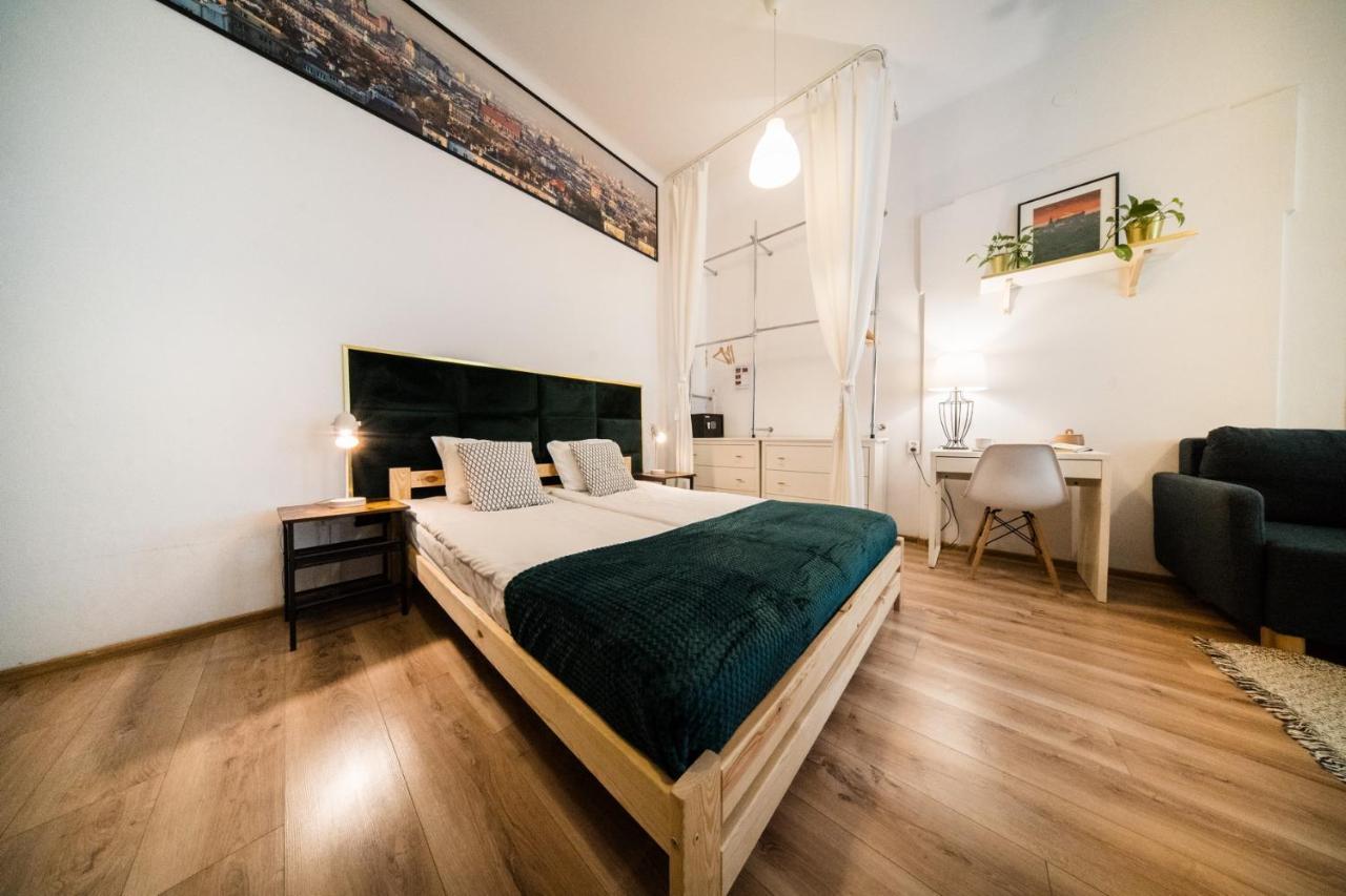 Roller Aparthostel Aparthotel *